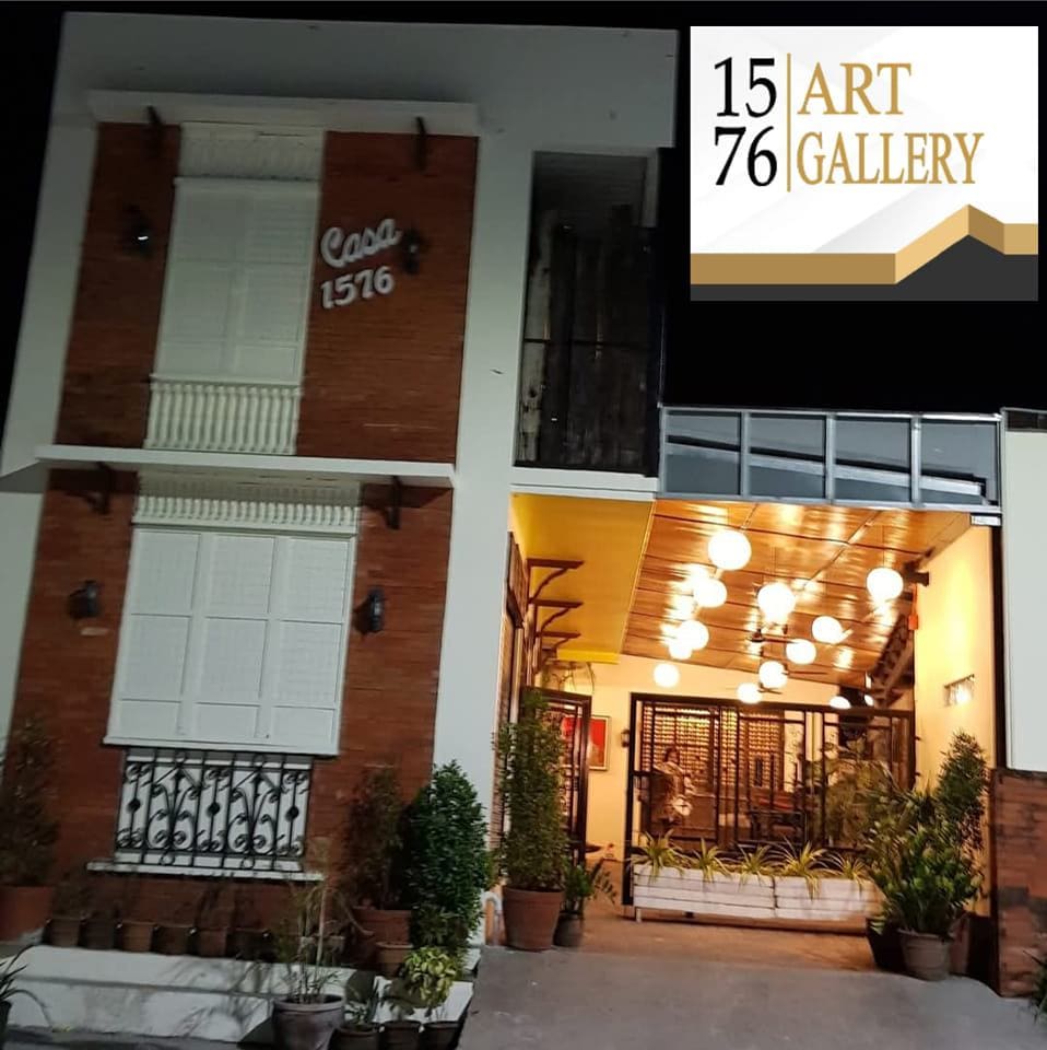 1576 Gallery Café